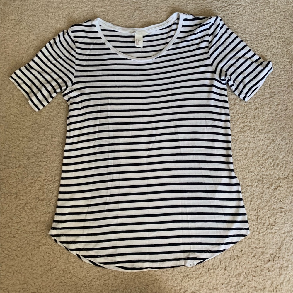 H&M “Basic” white and blue striped shirt.